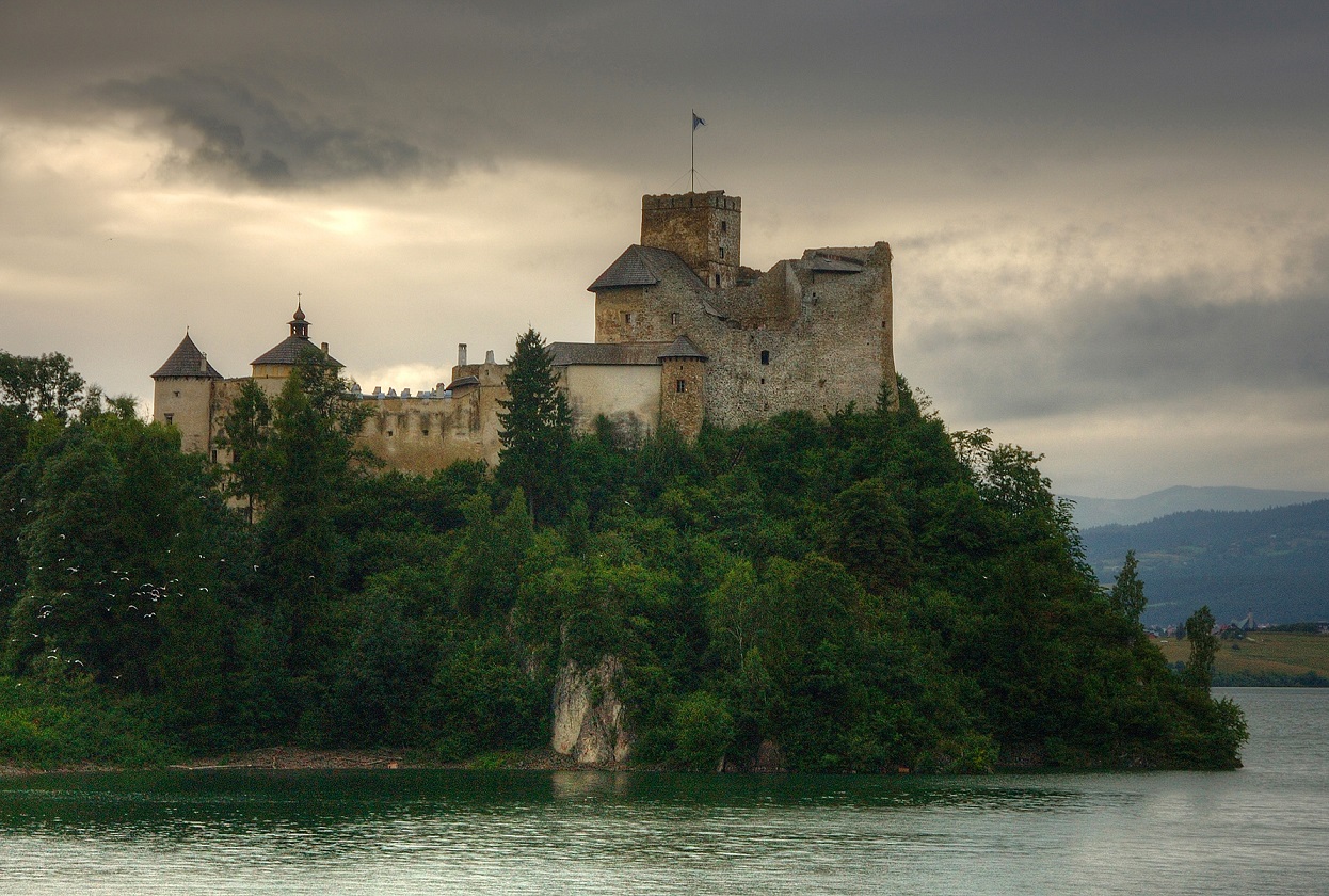 zamek niedzica pieniny